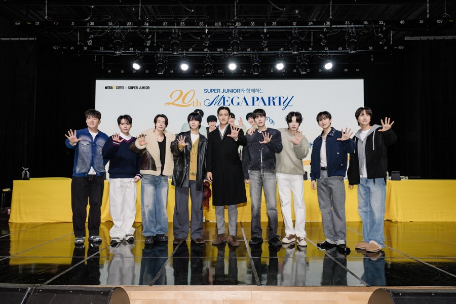 슈퍼주니어와 팬이 함께한 ‘20th MEGA PARTY’